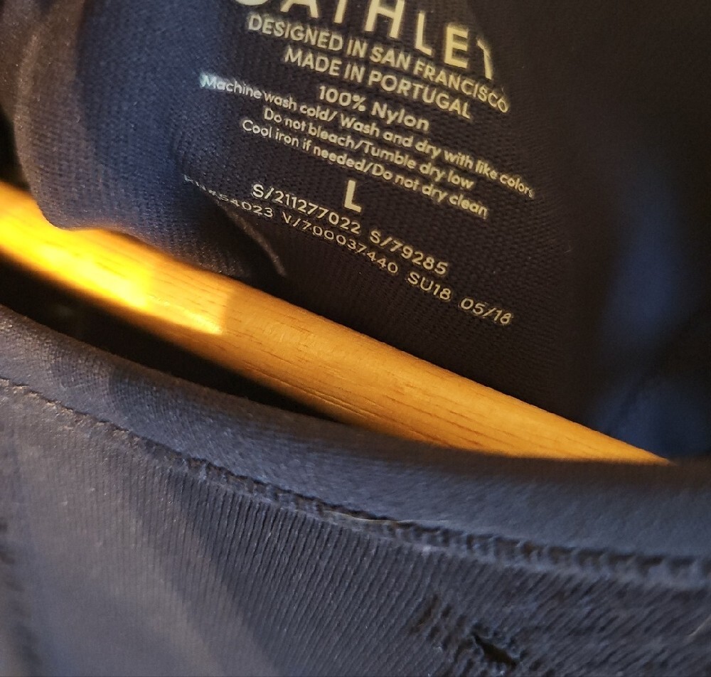 Athleta Breezy Sleeveless Navy Athletic Tank Top - Picture 6 of 7